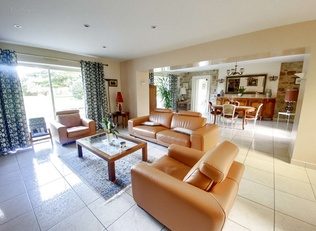 Maison à MILLY-LA-FORET