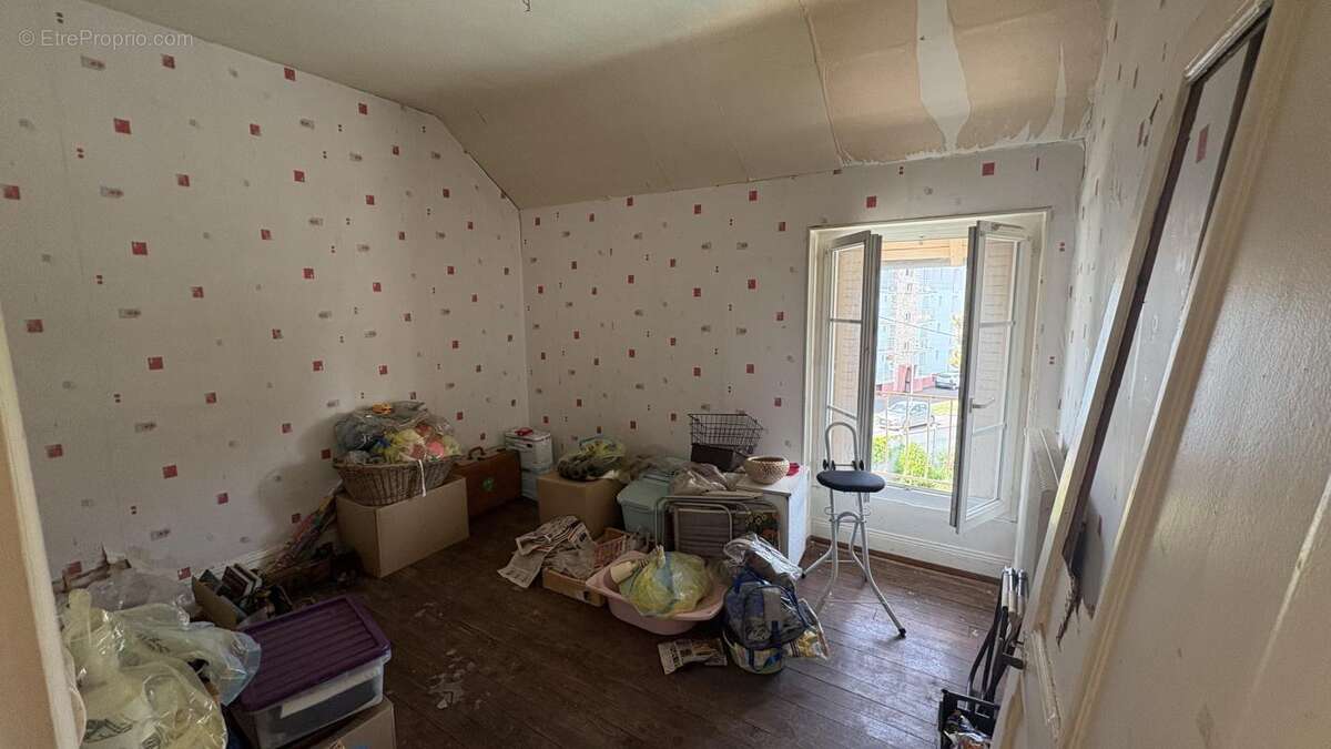 Appartement à COMMENTRY