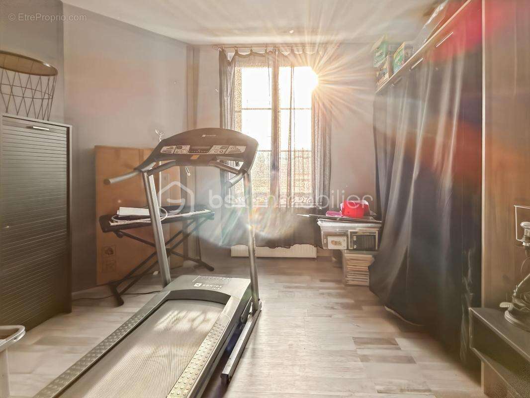 Maison à PONT-SUR-YONNE