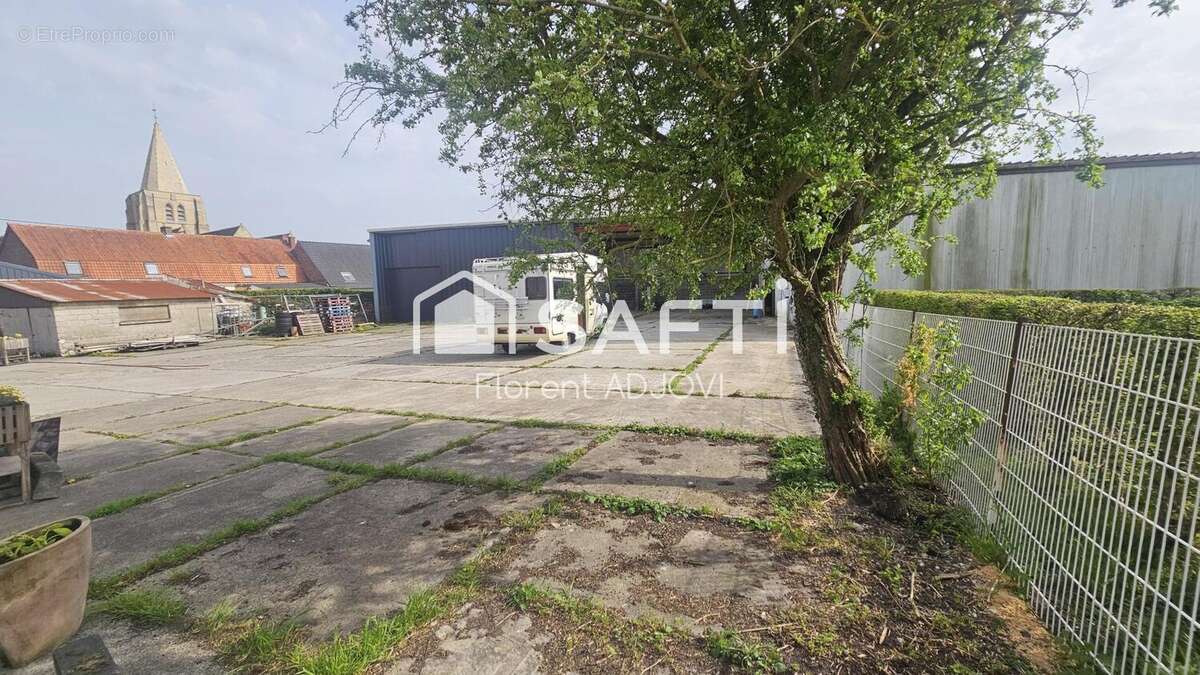 Photo 6 - Commerce à BUYSSCHEURE