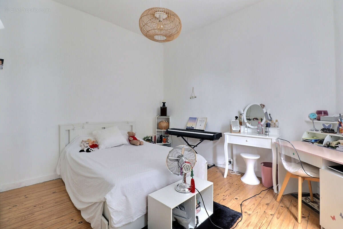 Maison 6 pièces - 166 m² - Piscine - photo 7