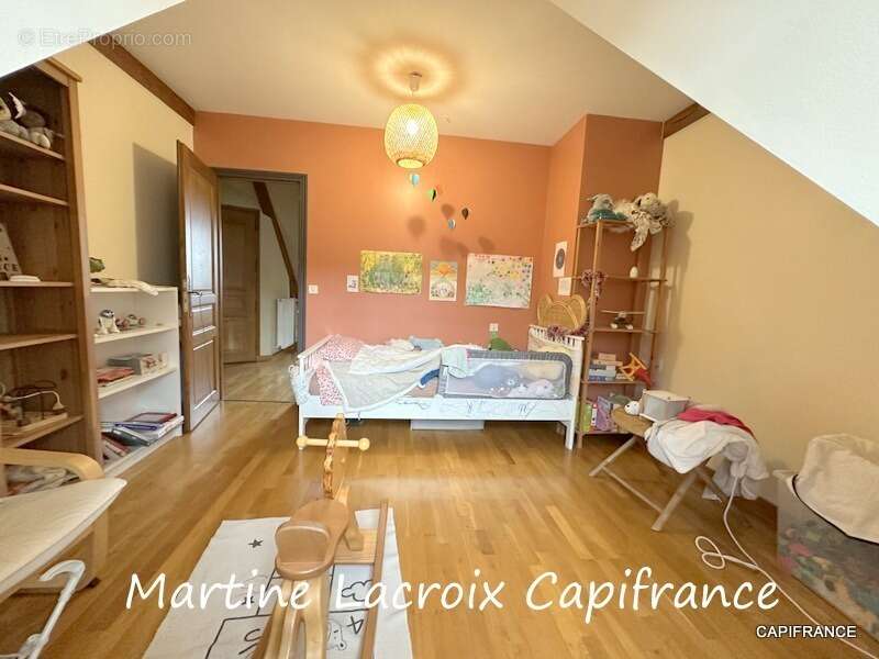Maison à TUFFE