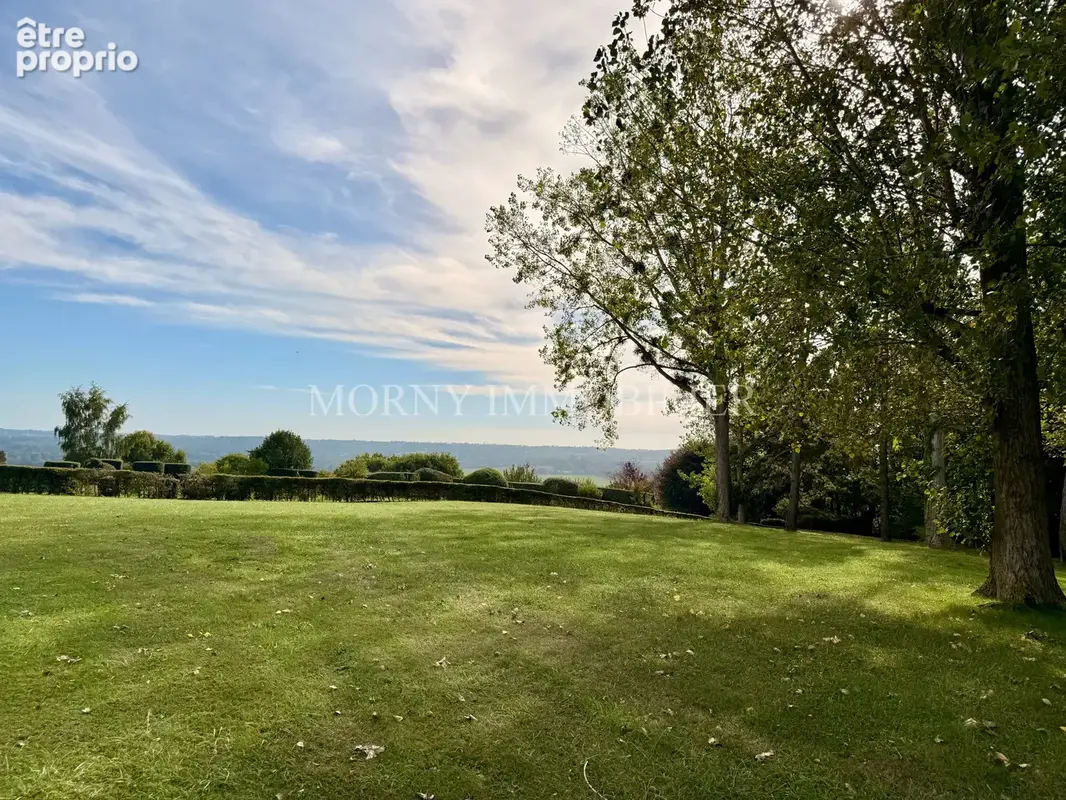 À vendre - appartement de 95m2 avec balcon et cheminées - photo 2