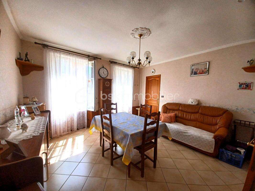 Maison à LA FERTE-GAUCHER