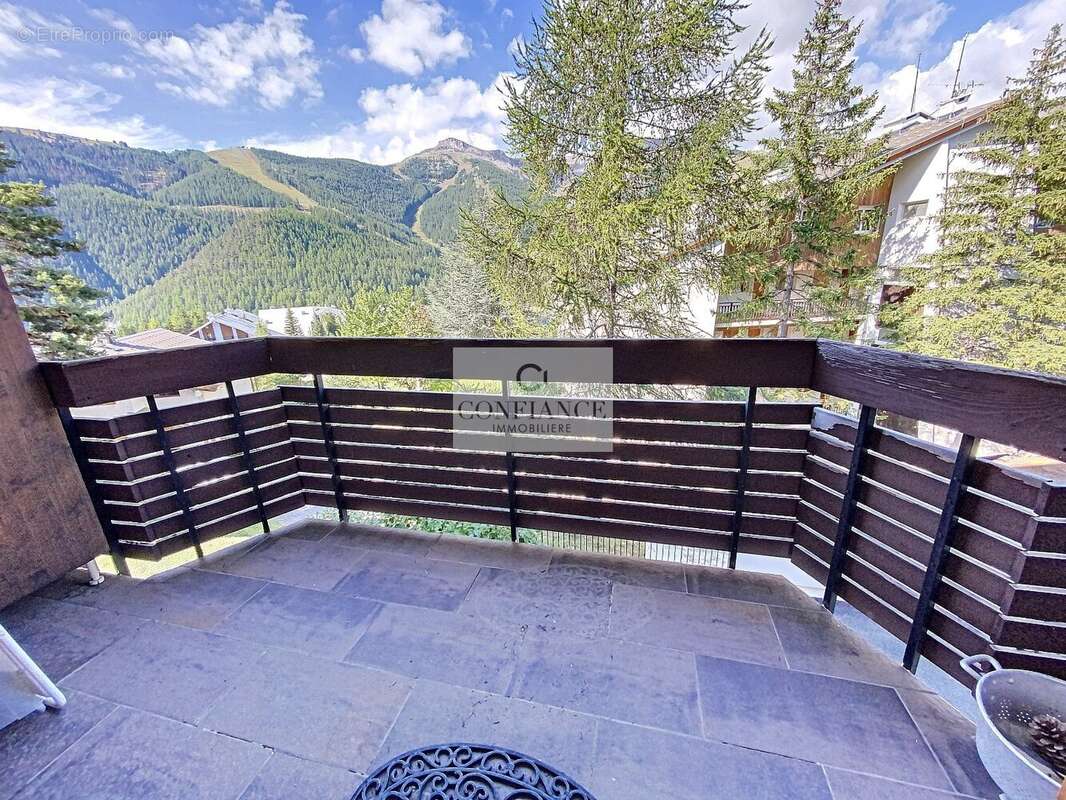 Appartement à SAINT-ETIENNE-DE-TINEE