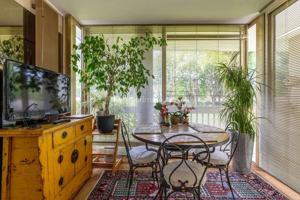 Appartement à NOGENT-SUR-MARNE