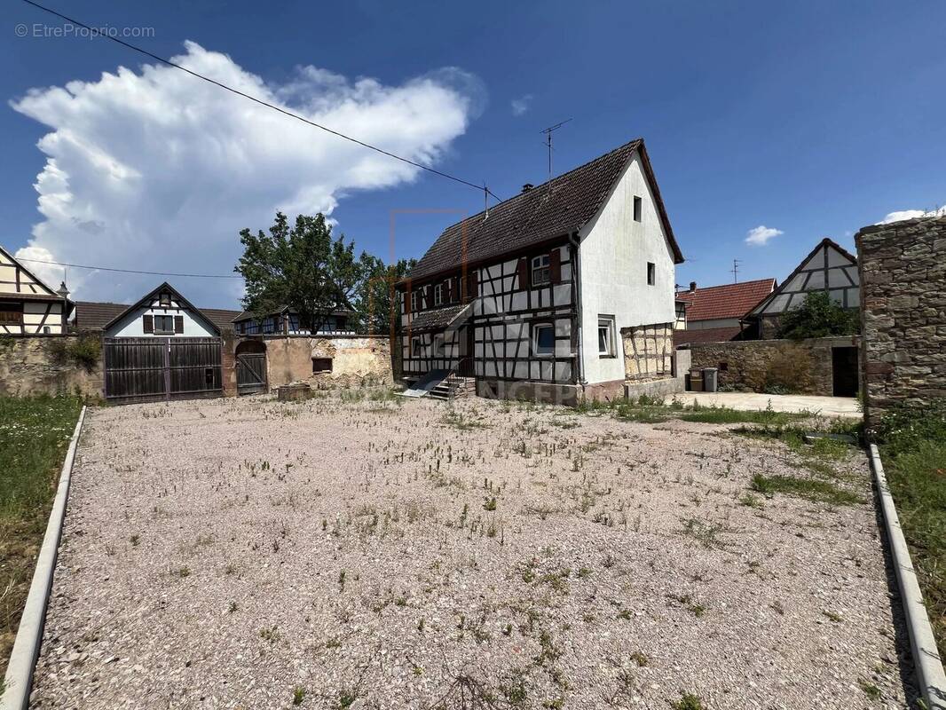 Appartement à MOMMENHEIM