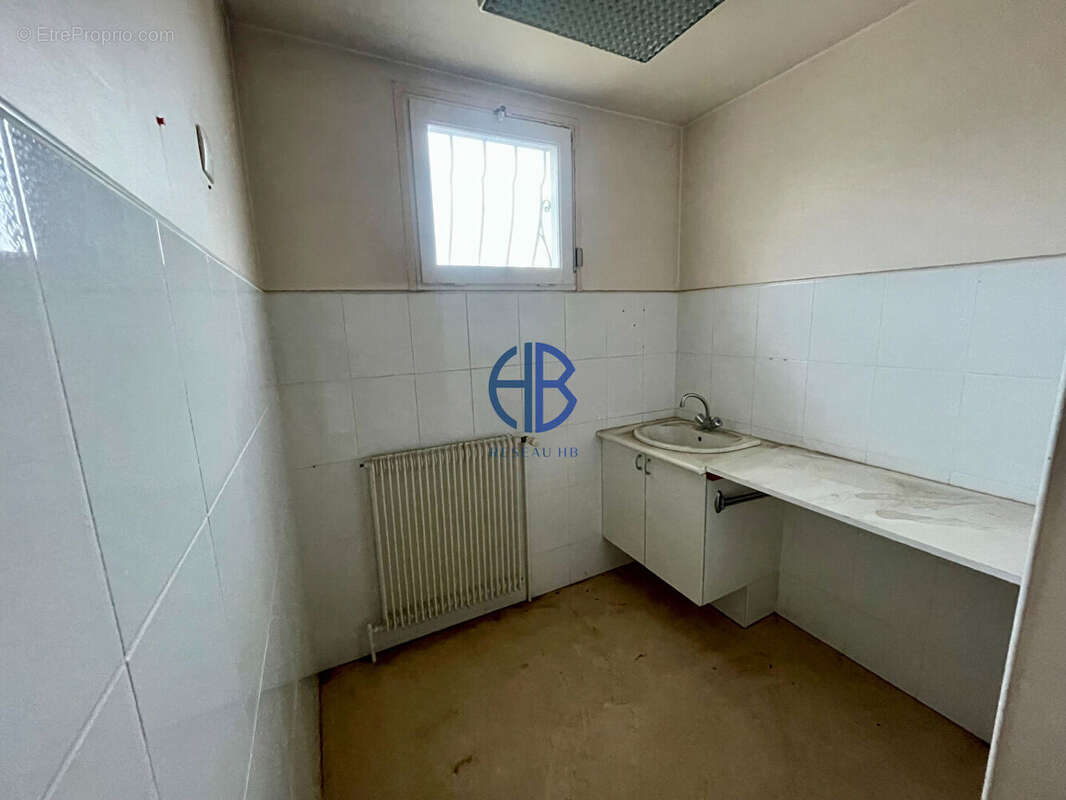Maison 270m² à fort potentiel au coeur de La Tour-du-Pin - photo 12