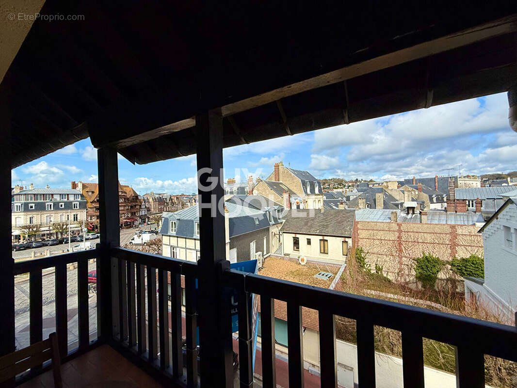 Appartement 2 pieces - balcon - box  - place morny deauville - photo 2