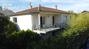 Maison à SAINT-HILAIRE-DE-LUSIGNAN