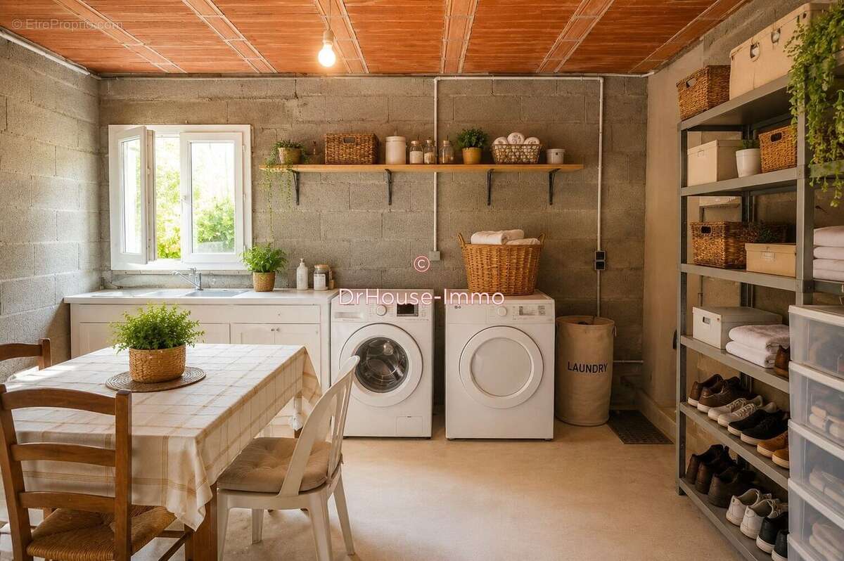 Maison 261 m² à Palaja  - photo 6