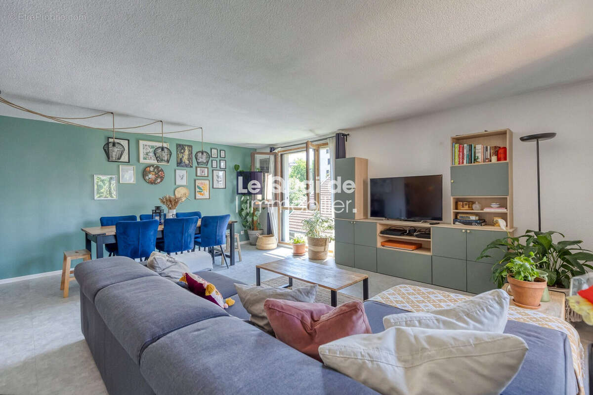 Appartement à MEYLAN