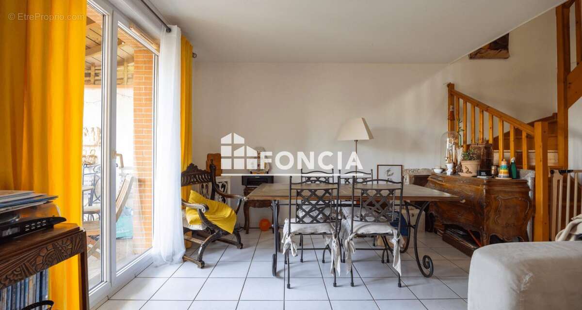 Maison à CASTELGINEST