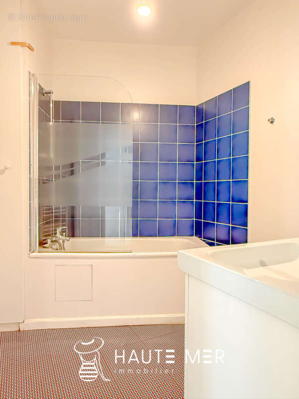 COMETE - Villa familiale T6 en centre-ville - photo 11