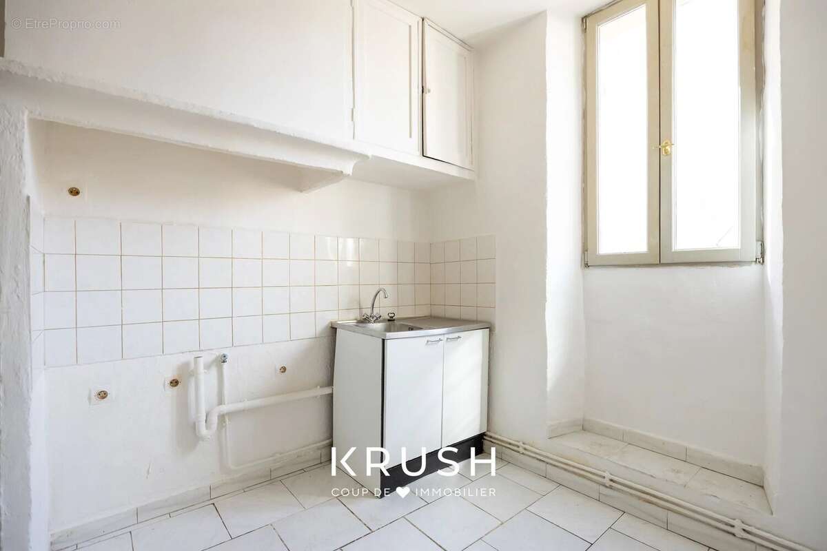 Appartement à MARSEILLE-2E