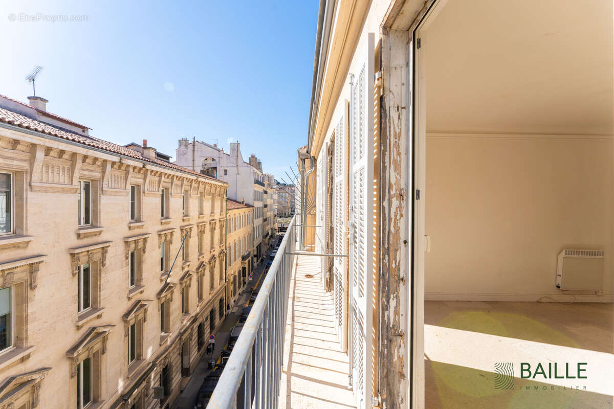 Appartement à MARSEILLE-6E