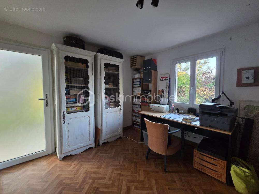 Maison à LE BUSSEAU