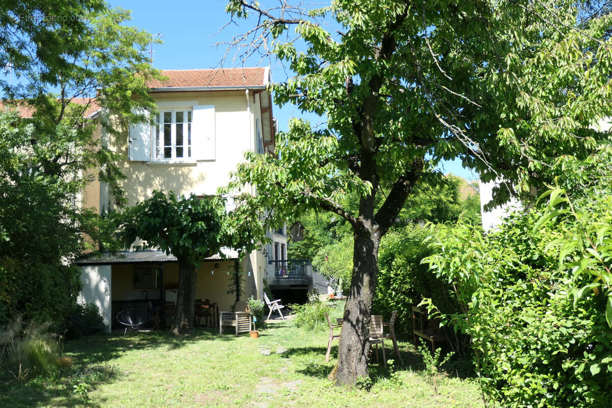 Maison à ROMANS-SUR-ISERE