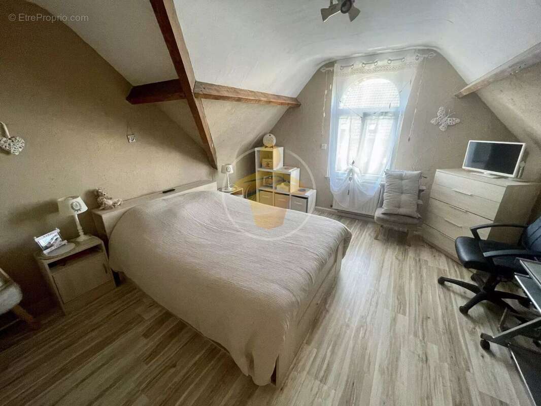 Maison à TERGNIER
