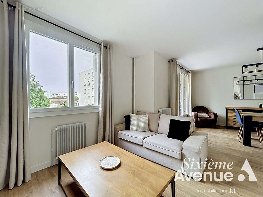 Appartement à BRON
