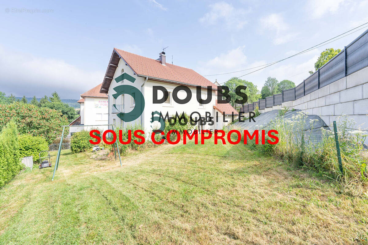 Maison à GUYANS-VENNES