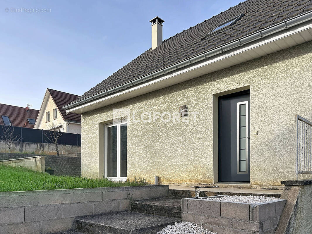 Maison à CHEMAUDIN
