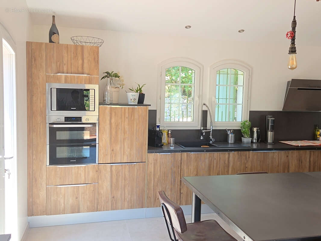 Maison à SOLLIES-VILLE