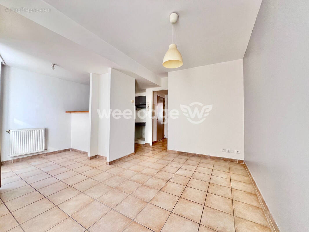 Appartement à SORGUES