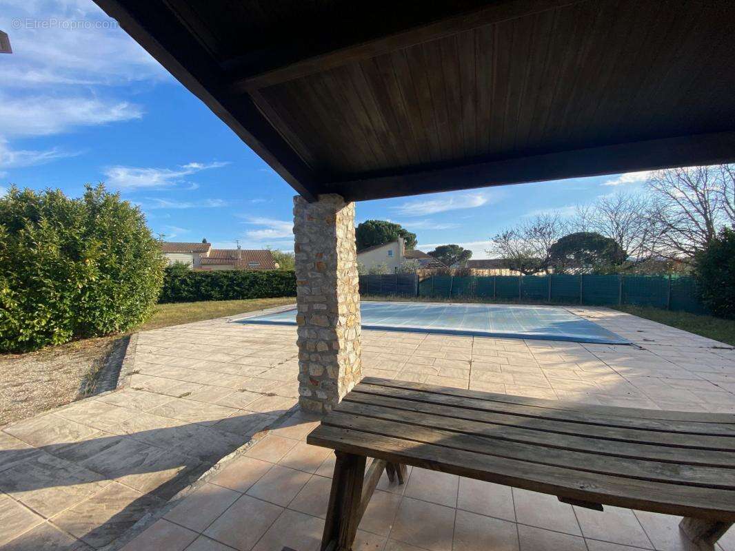 Maison à BERRIAS-ET-CASTELJAU