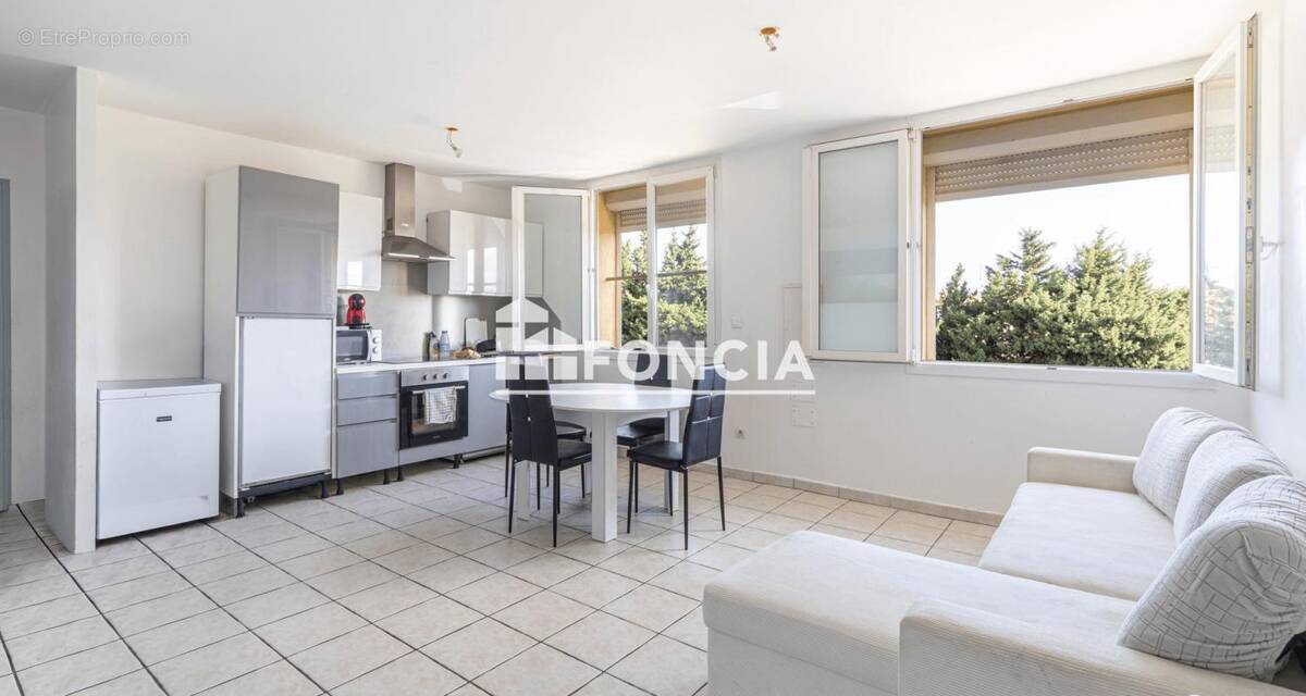 Appartement à PORT-DE-BOUC