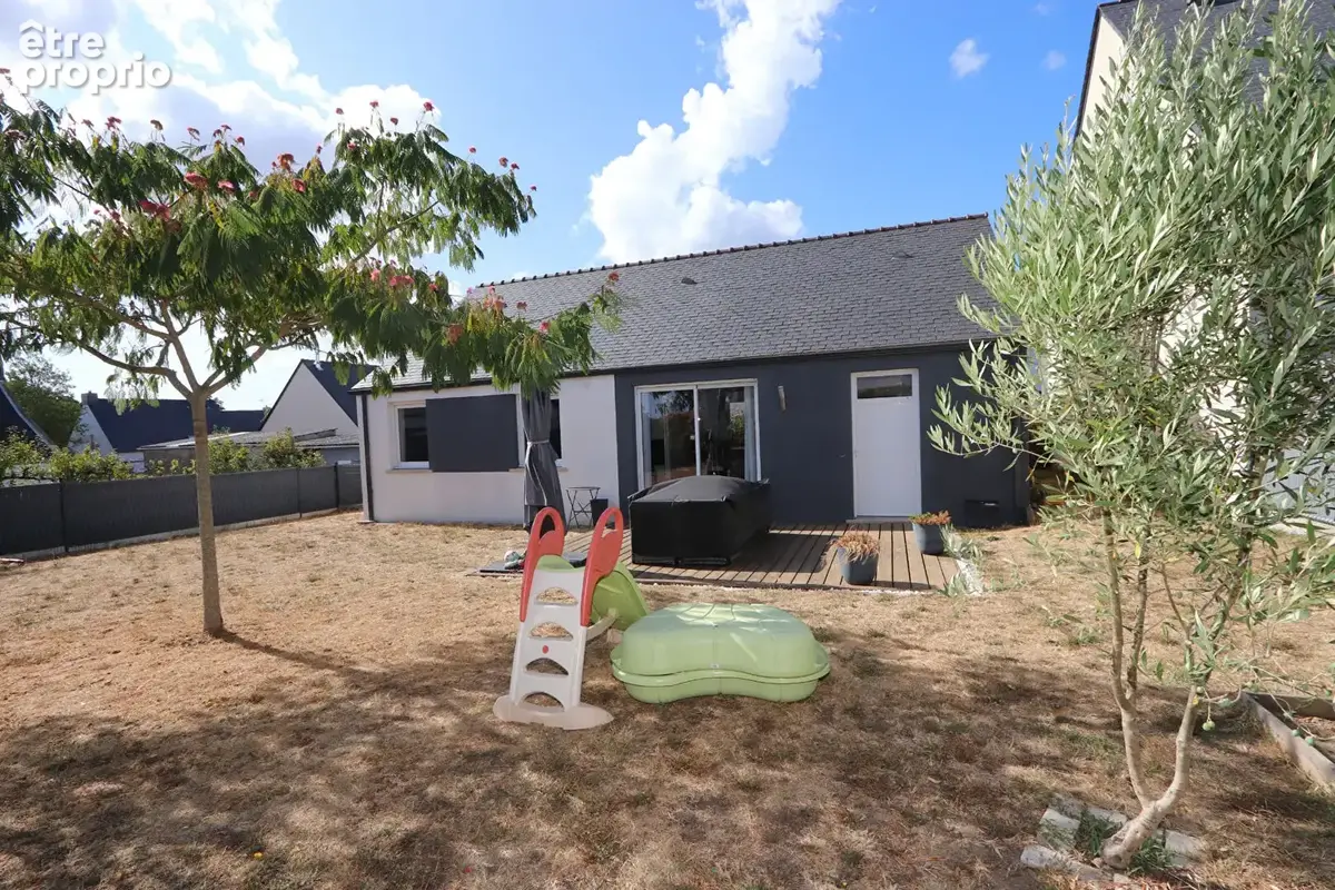TRIGNAC - Maison récente de plain-pied 4 pièces - 2 chambres -  jardin - garage - photo 12