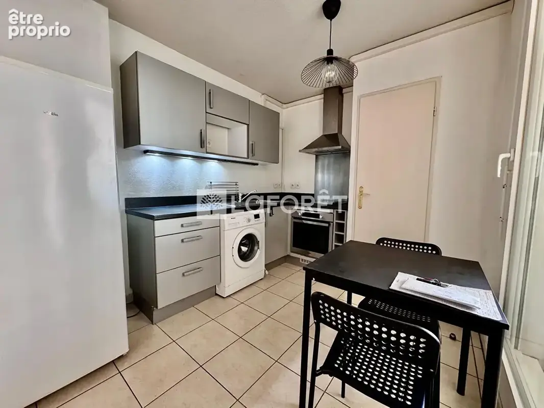 Appartement T2 avec terrasse Marseille 43 m2 Quartier Arenc-Euroméditerranée - photo 3