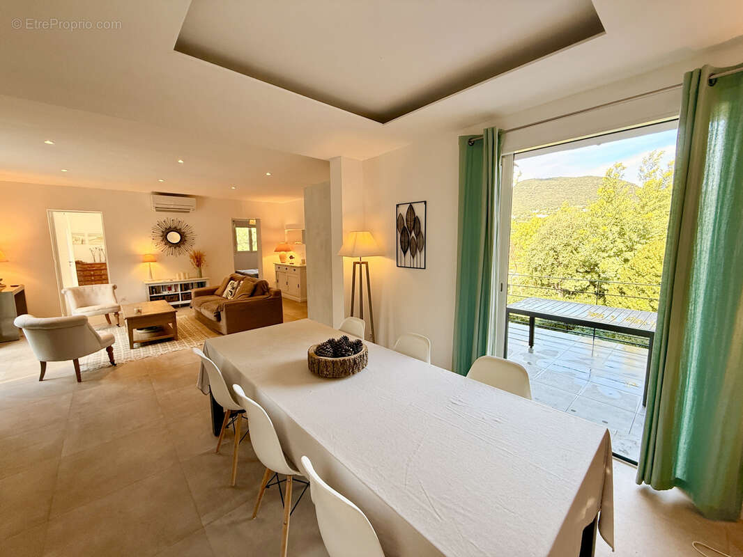 Maison à CAVALAIRE-SUR-MER