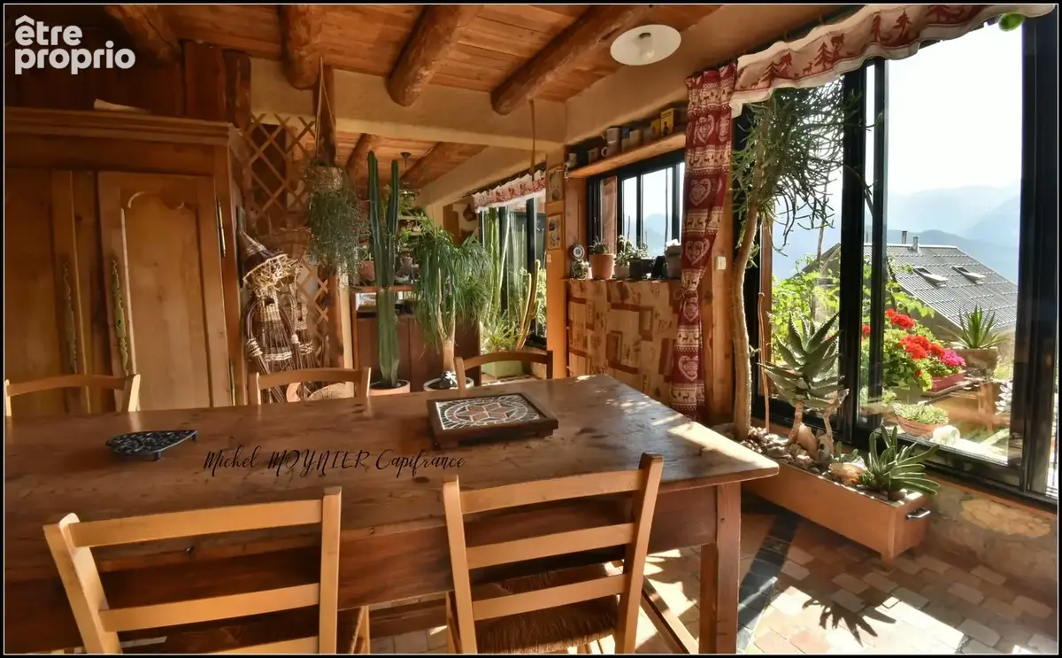 Aux Seyes, commune de Champcella, grande maison de montagne rénovée pour résidence principale, gîte ou chambres d’hôtes - photo 21