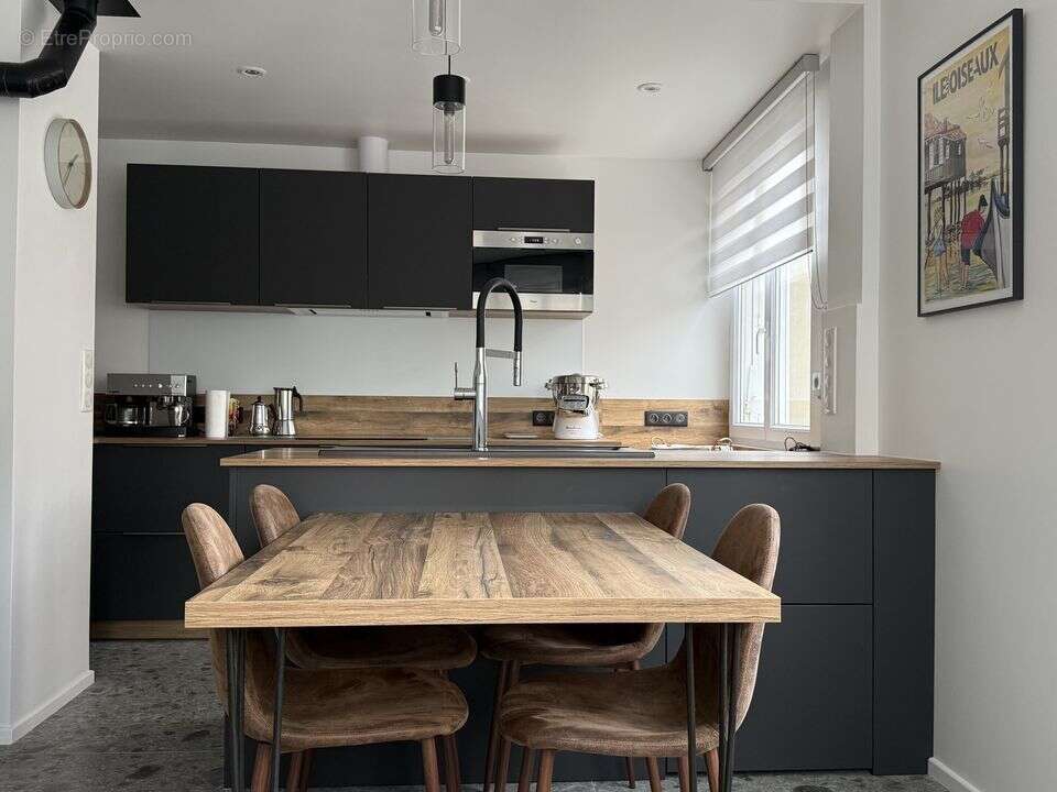 Appartement à LA GARENNE-COLOMBES