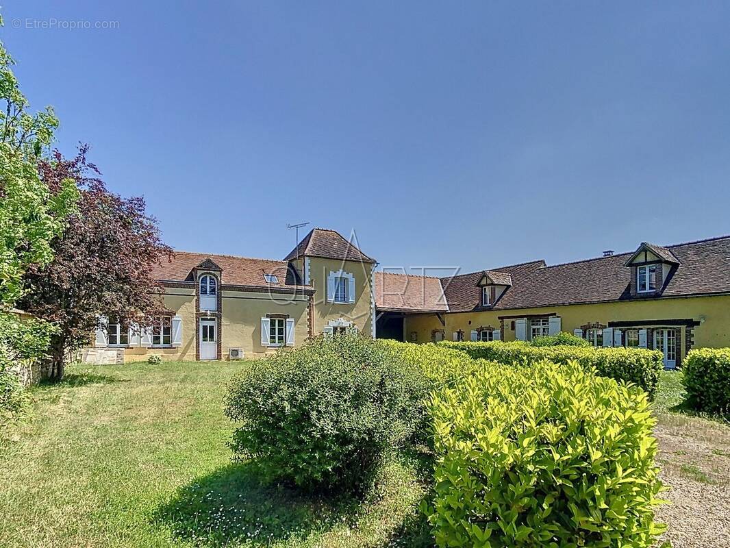 Maison à CHATEAUNEUF-EN-THYMERAIS