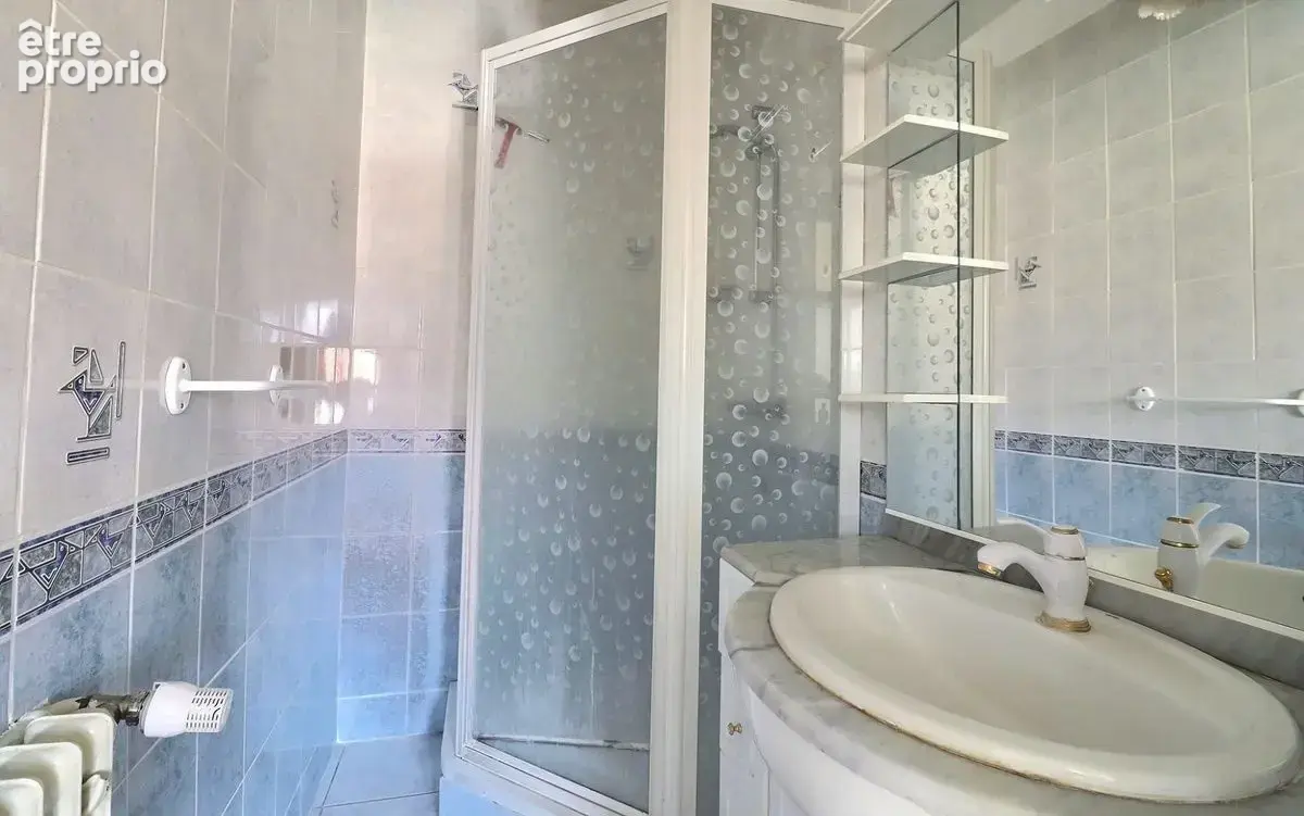 Chamalieres T3 calme et lumineux de 67m2, 2 chambres , balcon, garage et cave,  152000€ FAI - photo 7