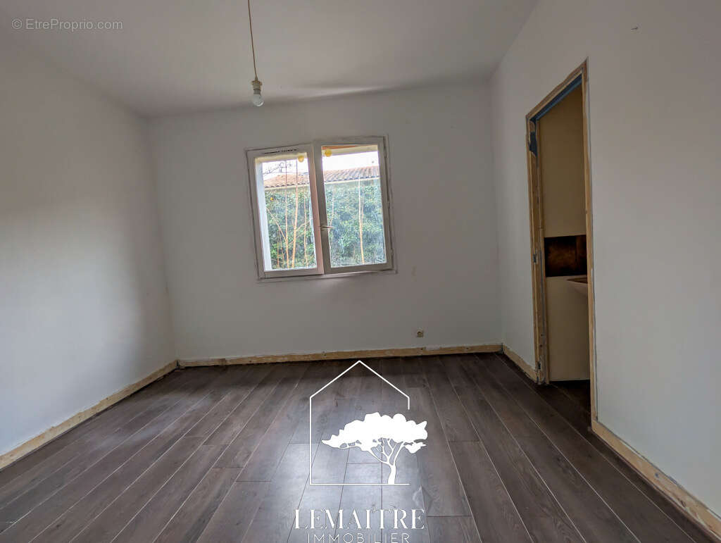 Maison à LES MATHES