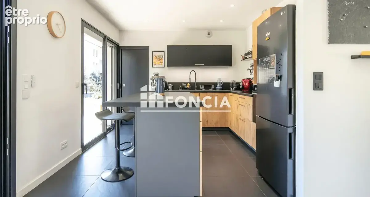 Maison contemporaine de 2019 située à Saint Martin d'Hères Village - photo 6