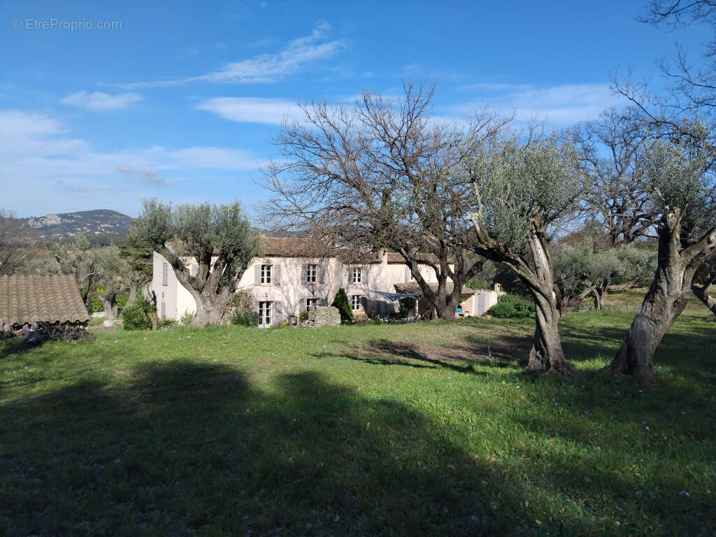 Maison à HYERES