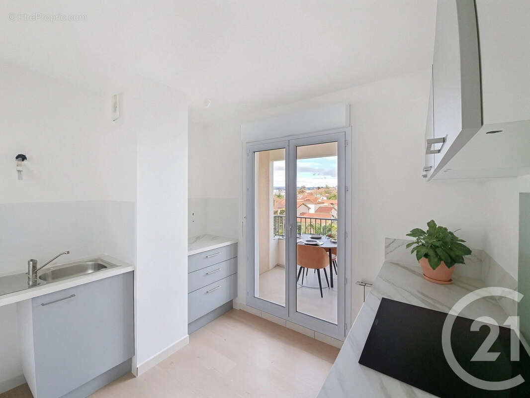 Appartement à CORBAS