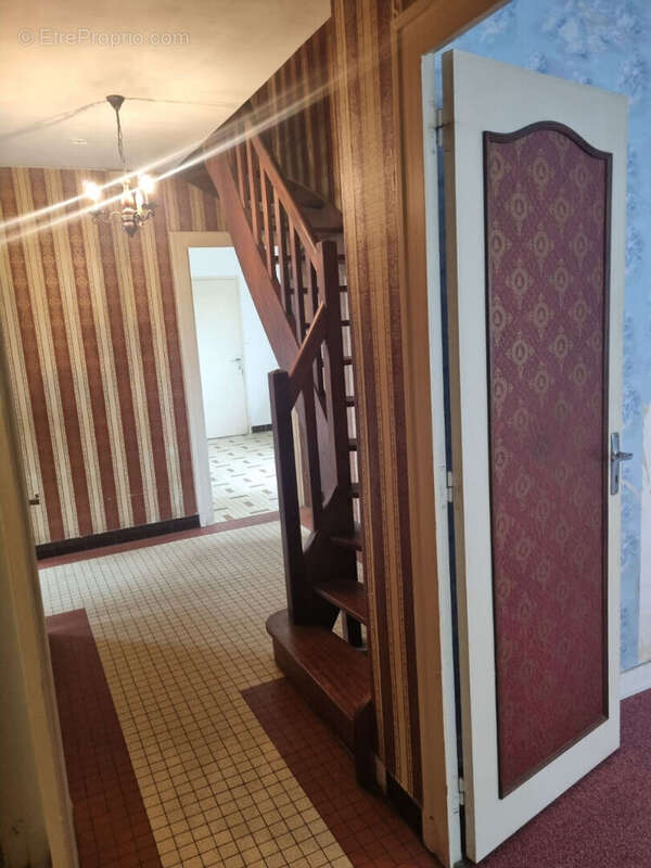 Maison à BEAULIEU-SUR-LAYON