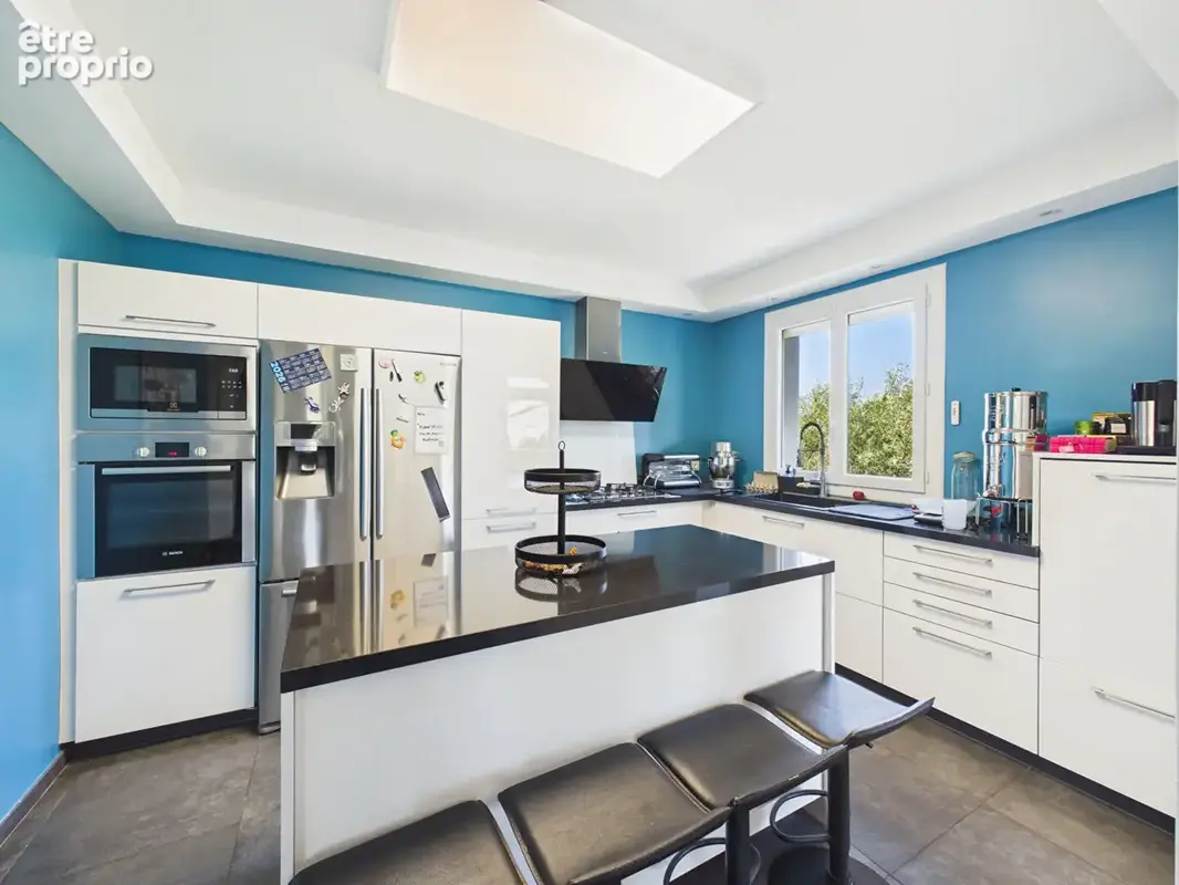 Maison  304m²  sur parcelle de 3304m² situee a st clair 07430 - photo 9
