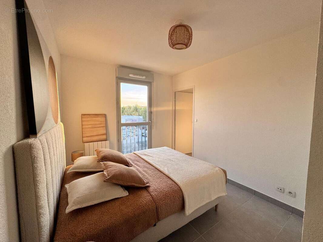   - Appartement à VILLEFRANCHE-SUR-SAONE