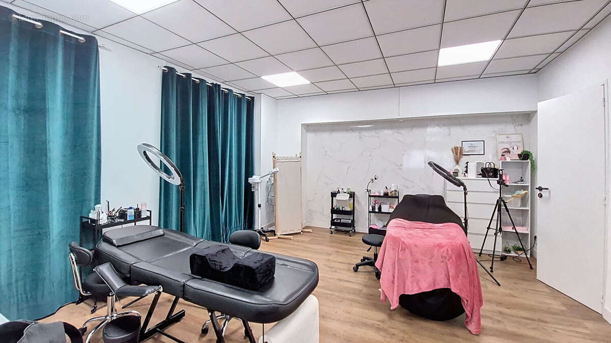 Commerce à MARSEILLE-5E