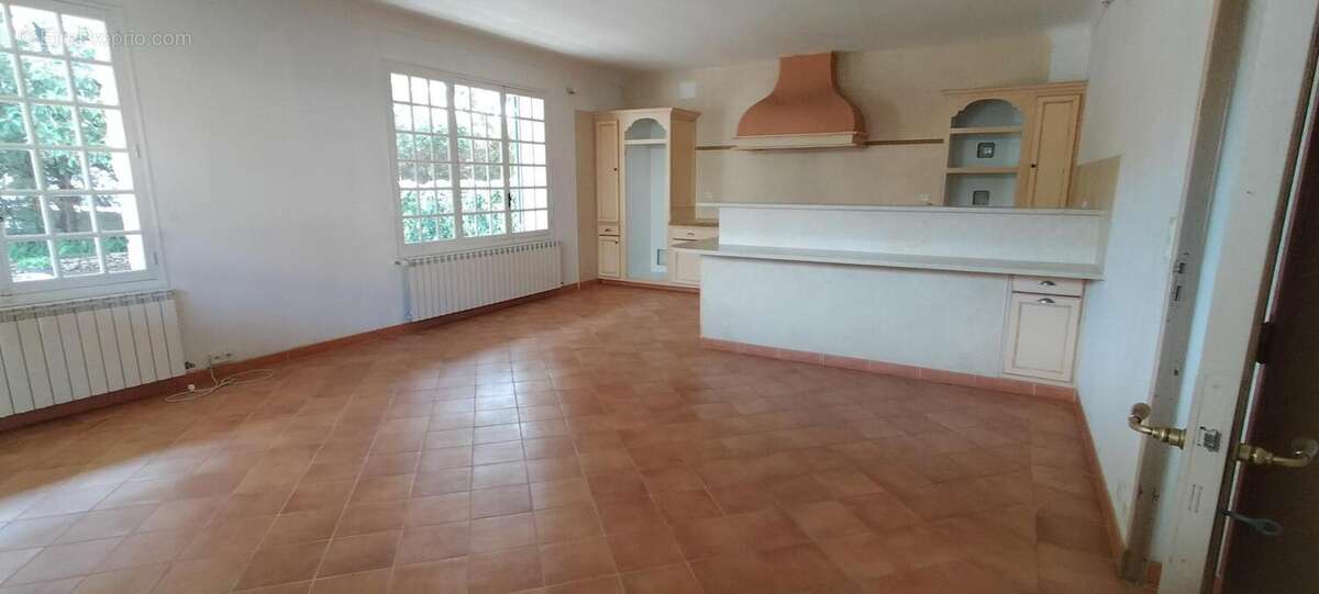 Photo 4 - Maison à PERNES-LES-FONTAINES