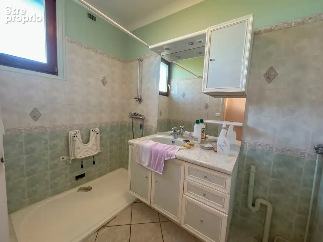 Maison élevée sur sous-sol - Commentry - photo 11