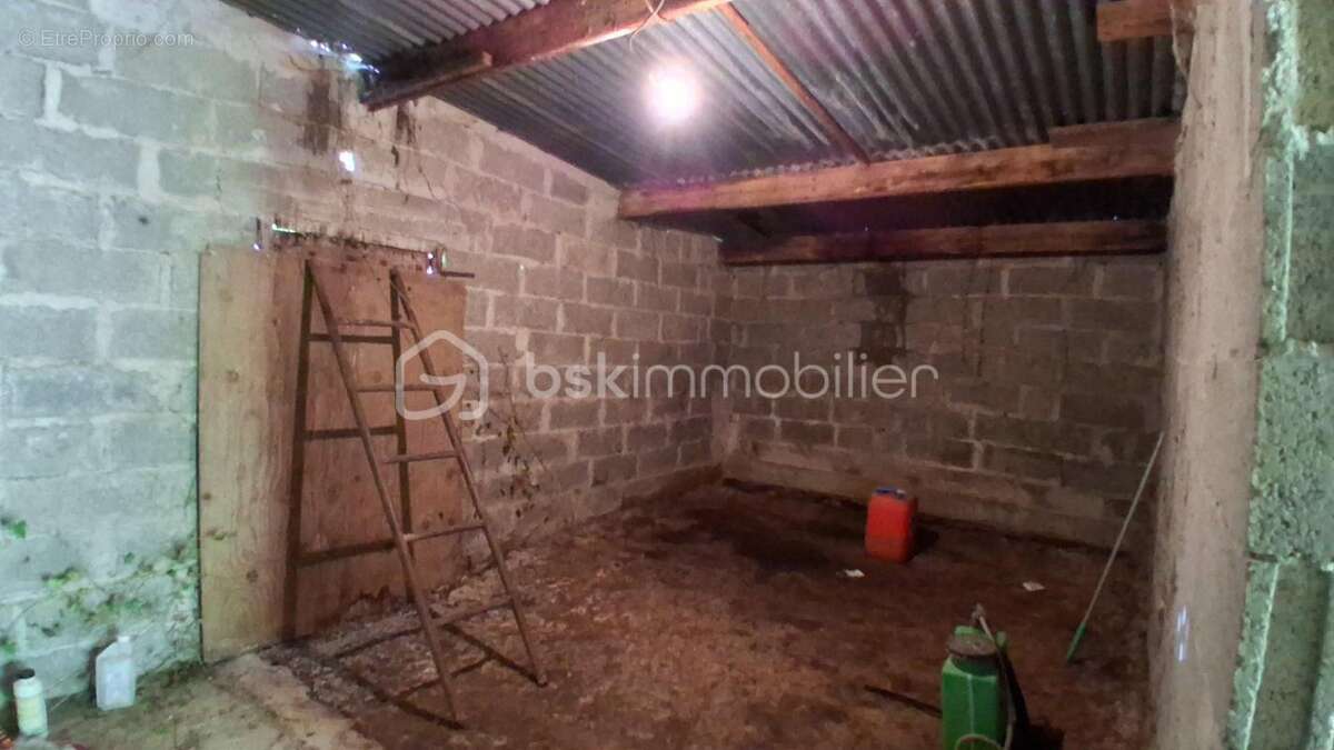 Maison à LANDELLES-ET-COUPIGNY