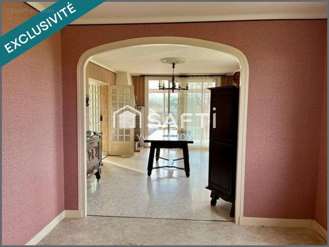 Photo 4 - Maison à LES LANDES-GENUSSON