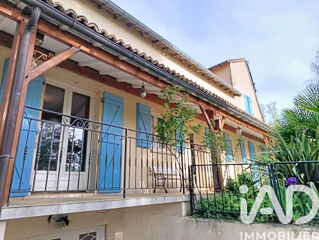 Maison 240 m² à Bougon  - photo 3